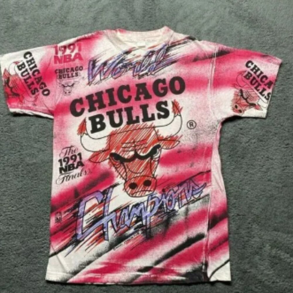 VTG Chicago Bulls 1991 Champs Magic Johnson T’s NBA AOP Print Jordan Large L